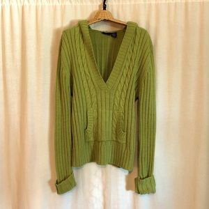 “rue 21” Hooded Green Sweater w/cuffed sleeves front•pocket